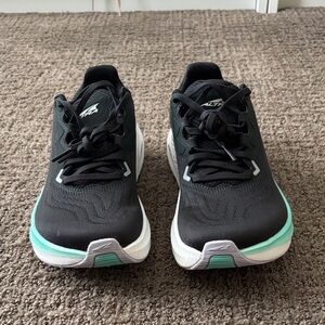 Altra Women's FWD VIA Size 6